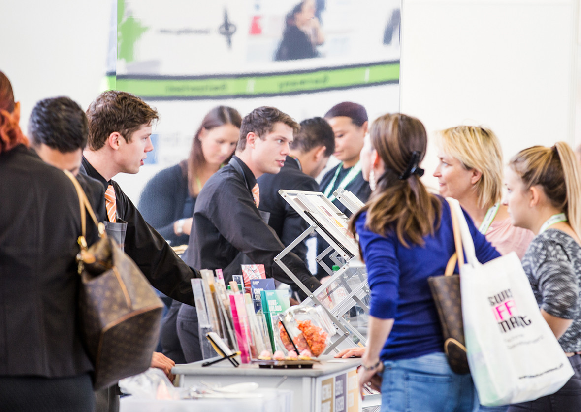 Office Manager am Meeting Point an der Fachmesse