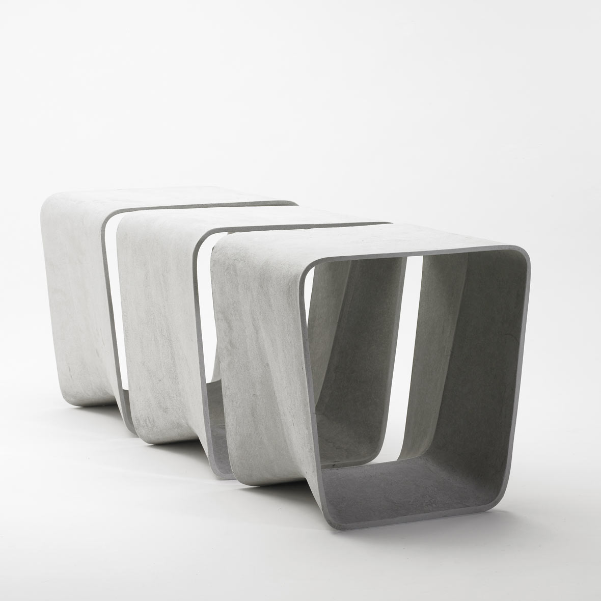 Tisch und Hocker – wetterfest ecal chair eternit