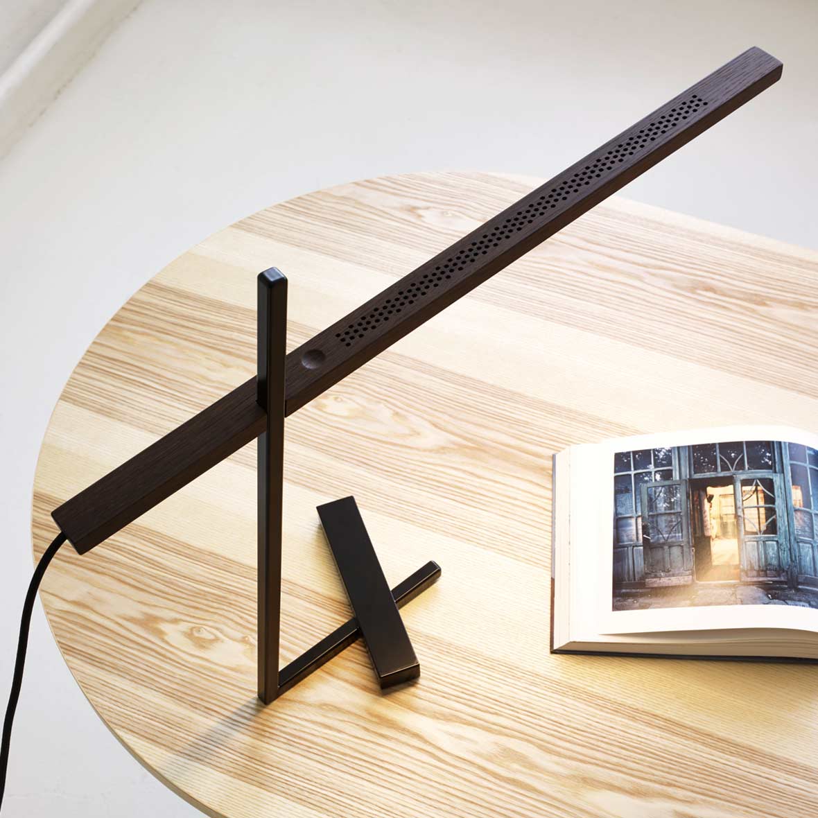 Tischleuchte WT530LED aus Holz tischleutchte holz wt530led waldhaus