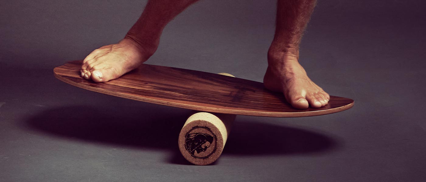 Blananceboard Indiana Nussbaum mit Korkrolle