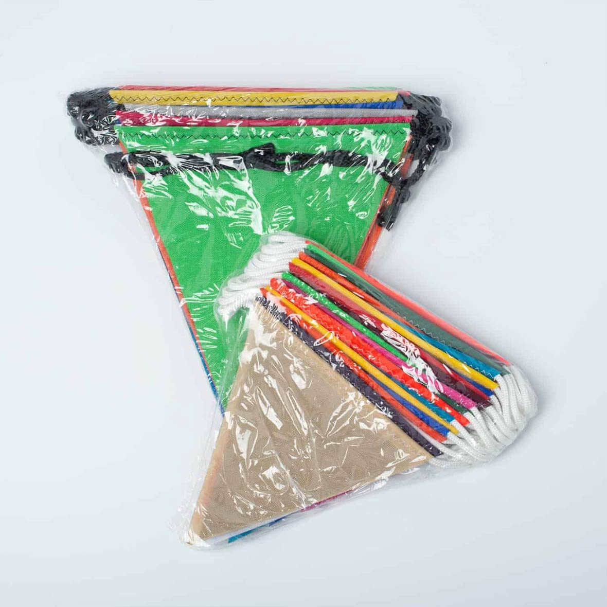 Bunte Wimpelkette wimpel farbig reycling art