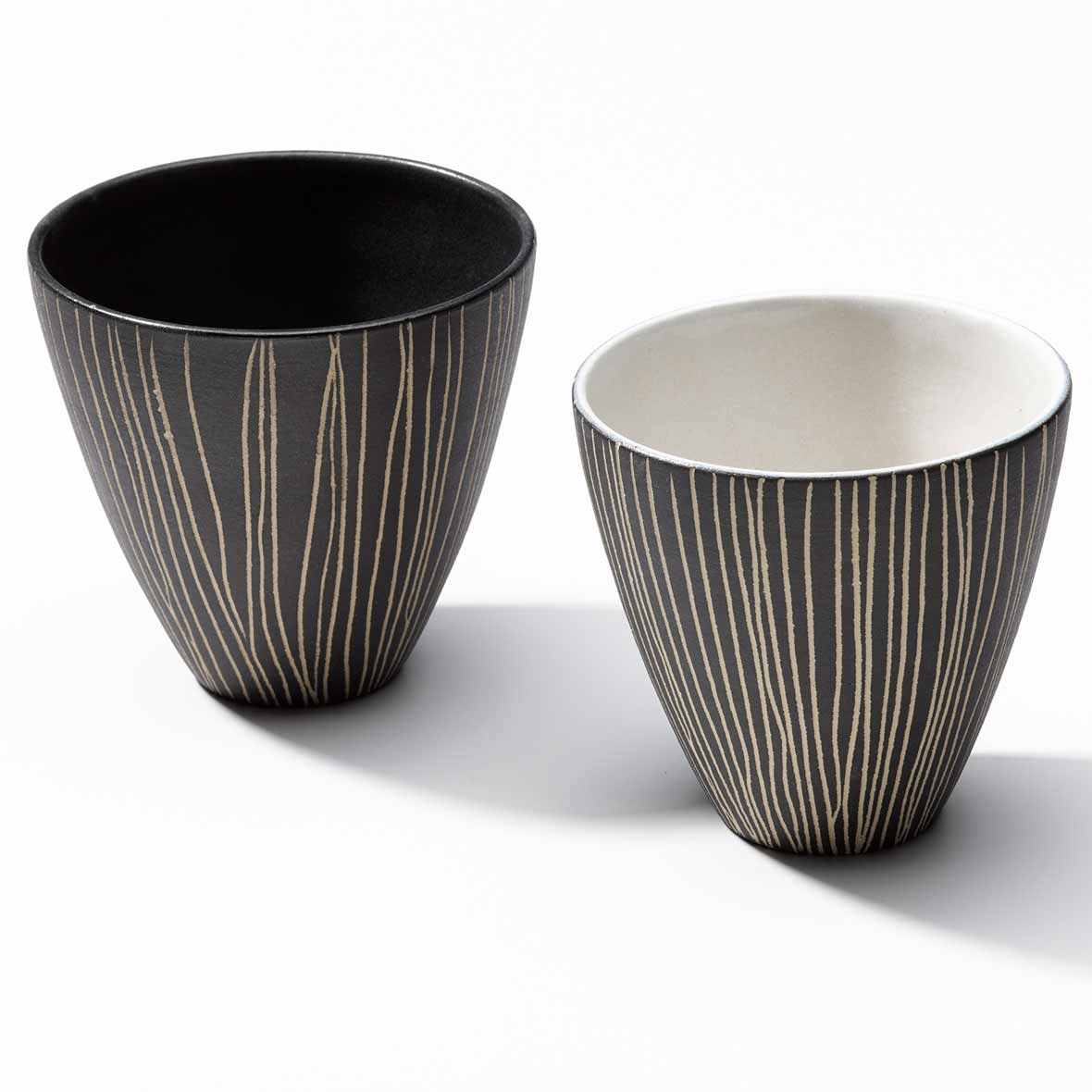 Becher Trava – Mango becher trava mango schwarz weiss furrer keramik